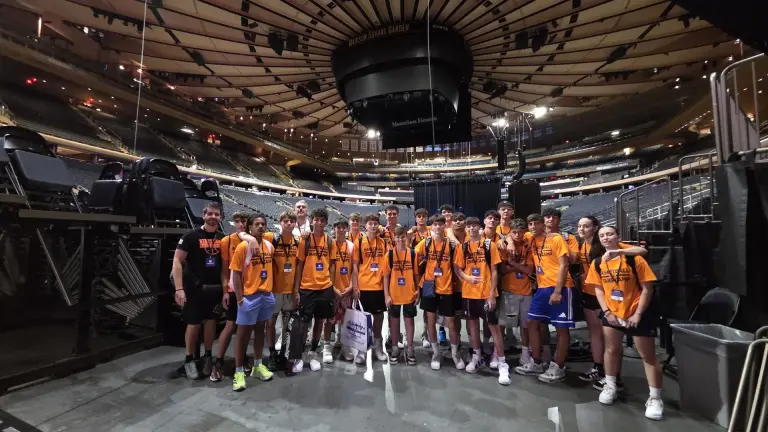 Il gruppo dello Stars Camp dentro il Madison Square Garden